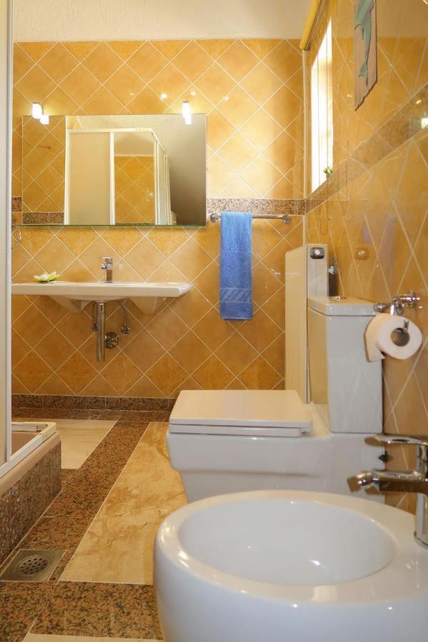 Apartment Blekic - Mlk305 By Interhome